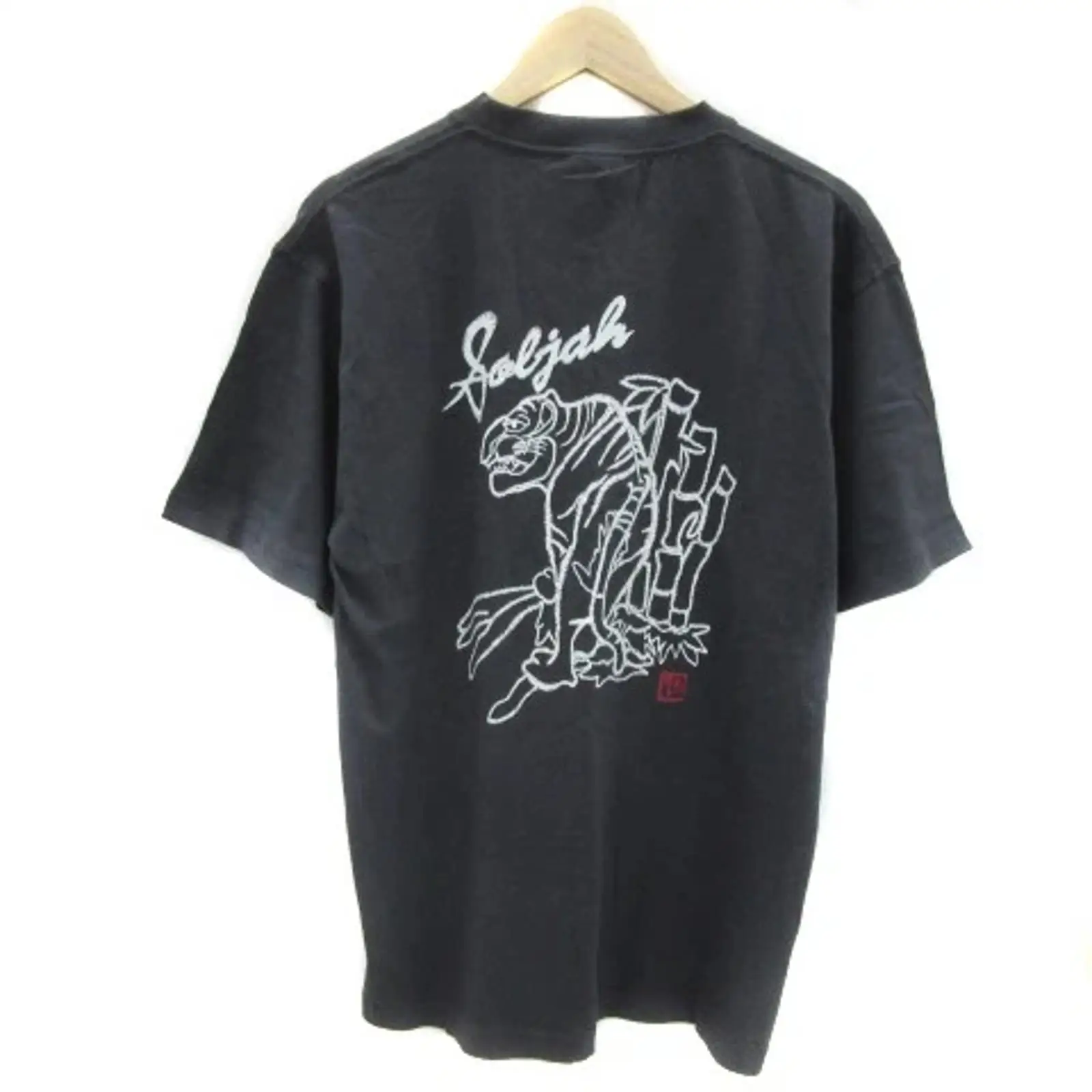 Vintage Fashion Revival - リバイバーTシャツ、裁断・縫製済み、半袖、ラウンドネック、アニマル柄、ヴィンテージウォッシュ加工、メンズファッション、スタイリッシュ、多用途、ストリートウェア