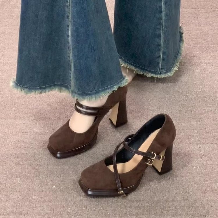 ヴィンテージ風厚底ハイヒール レディース メリージェーンシュ - Vintage Fashion Aesthetic のレビューと価格
