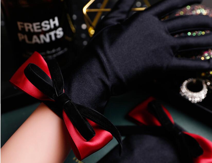 女性のエレガントな弓黒サテン手袋女性春夏ヴィンテージ日焼け止 - Vintage Fashion Photographers のレビューと価格