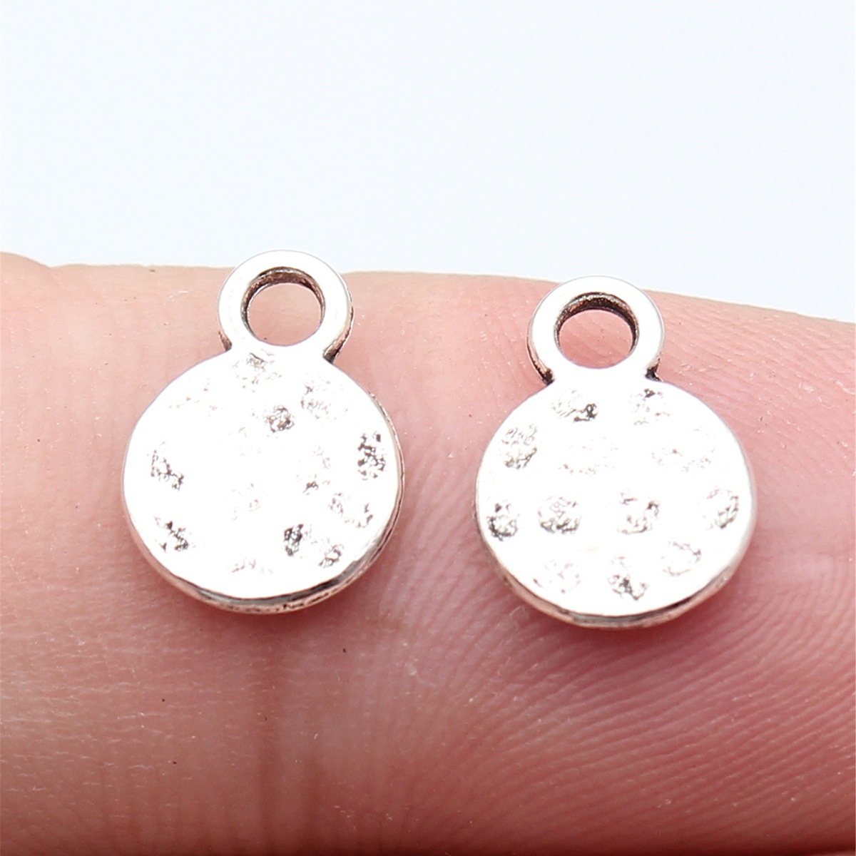 WYSIWYG 40個 11x8mm 3色 アンティークブロ - Vintage Fashion Online のレビューと価格